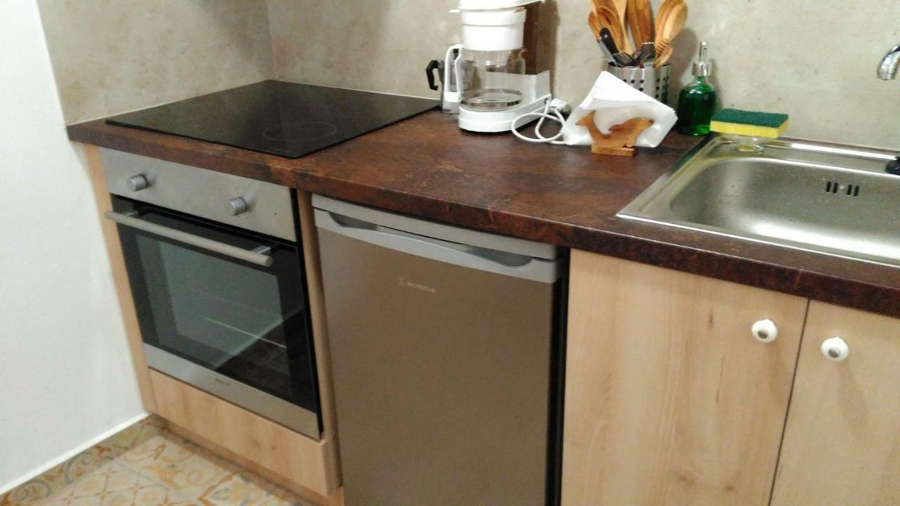 Green Door Apartment Chania  Zewnętrze zdjęcie